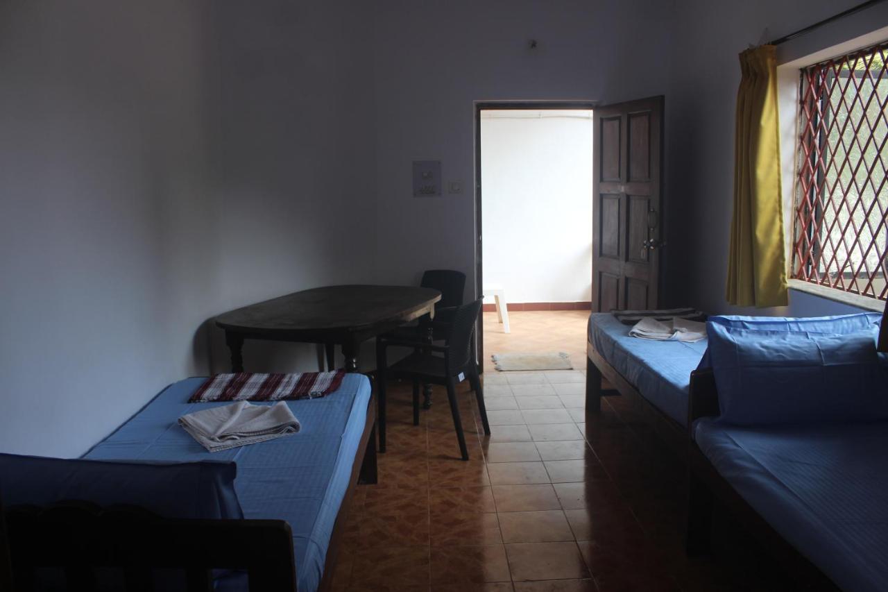 Seaprincess Guesthouse Анджуна Екстериор снимка