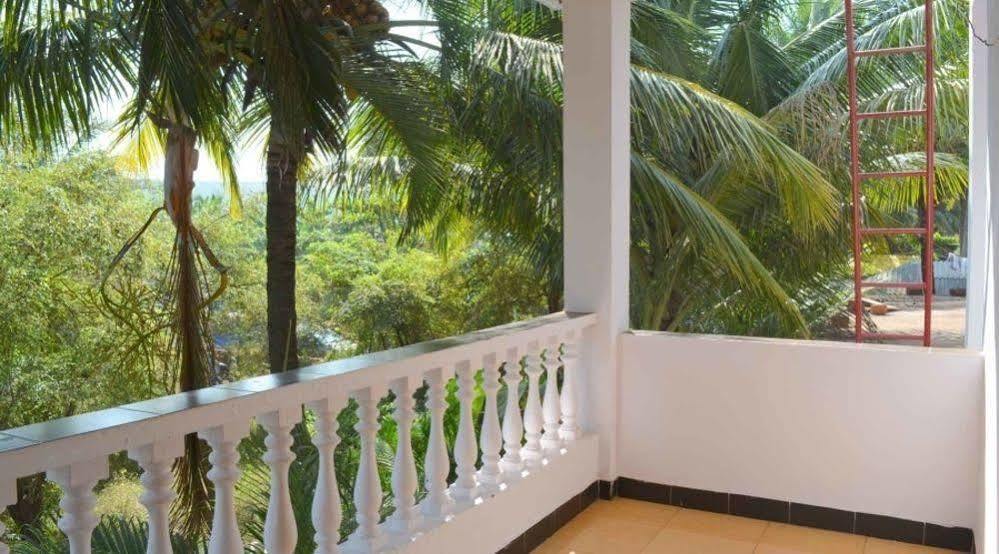 Seaprincess Guesthouse Анджуна Екстериор снимка